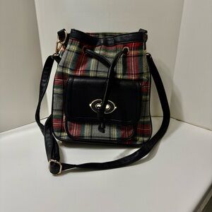 TOP TEN Black Trim Plaid Bucket Crossbody Bag